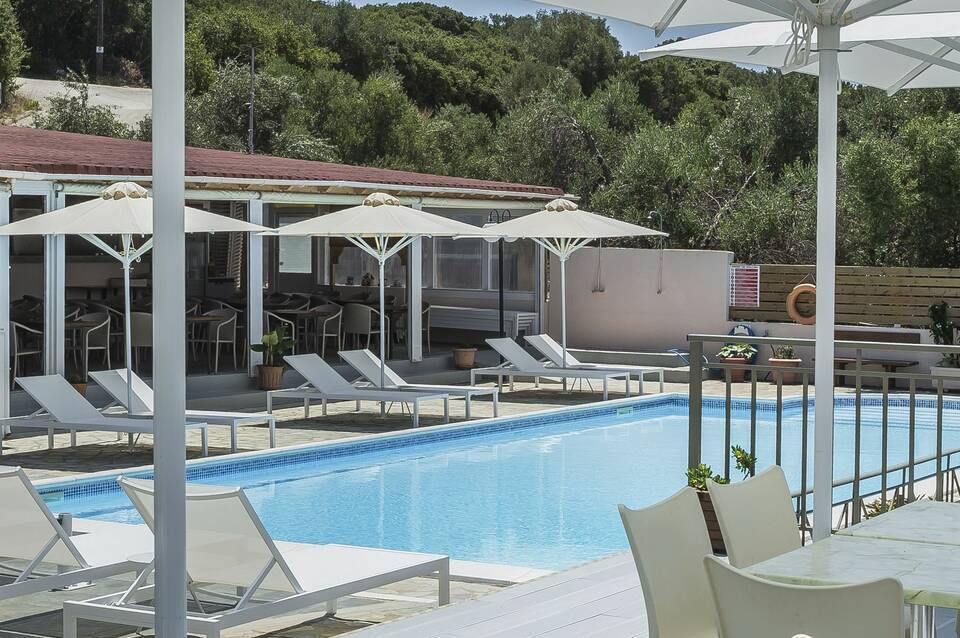 Panorama Fanari Studios & Apartments 4