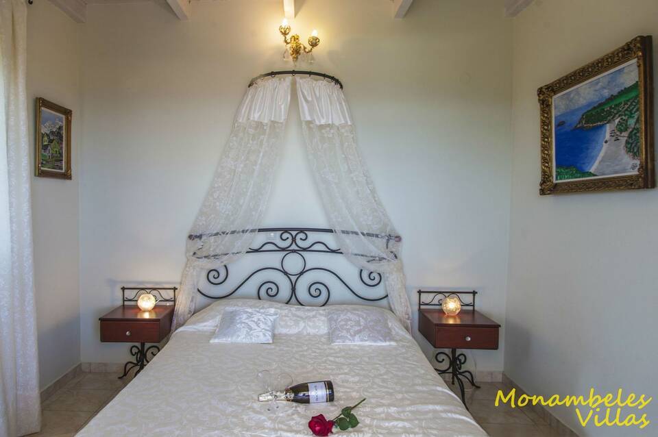 Monambeles Villas 1