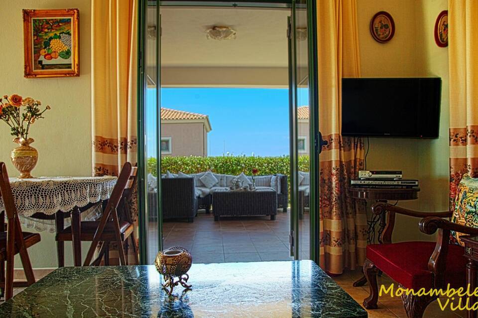 Monambeles Villas 5