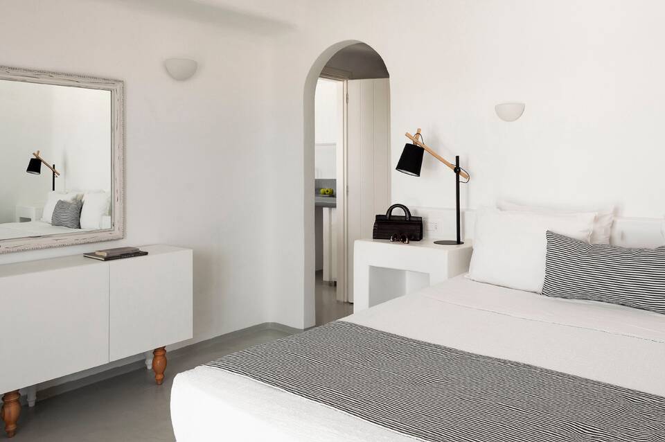 Casa Del Mar Mykonos Seaside Resort 3