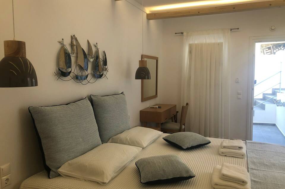Karidis Hotel 4