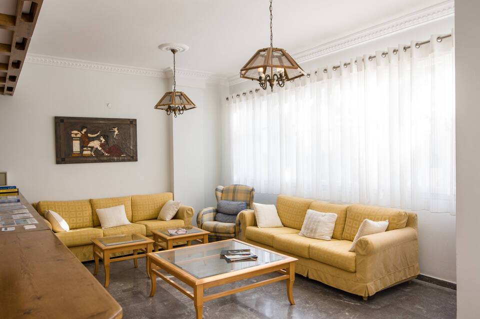 Kamari Blu Boutique Hotel 2