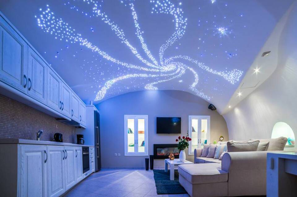 Santorini Suite Home 4