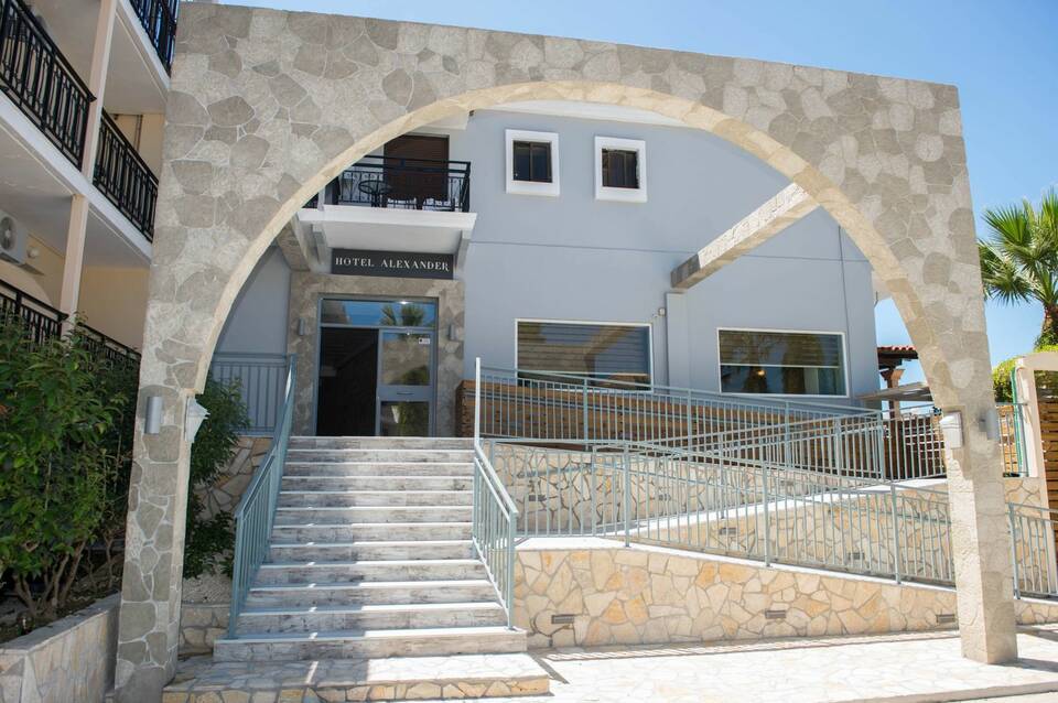 Hotel Alexander The Great 3