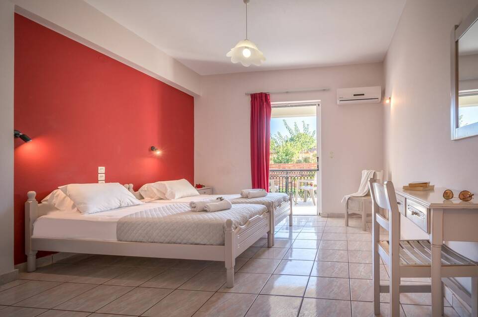 Cactus Hotel 4