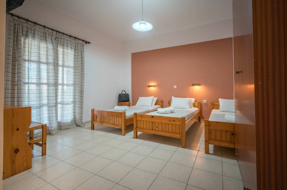 Cactus Hotel 5