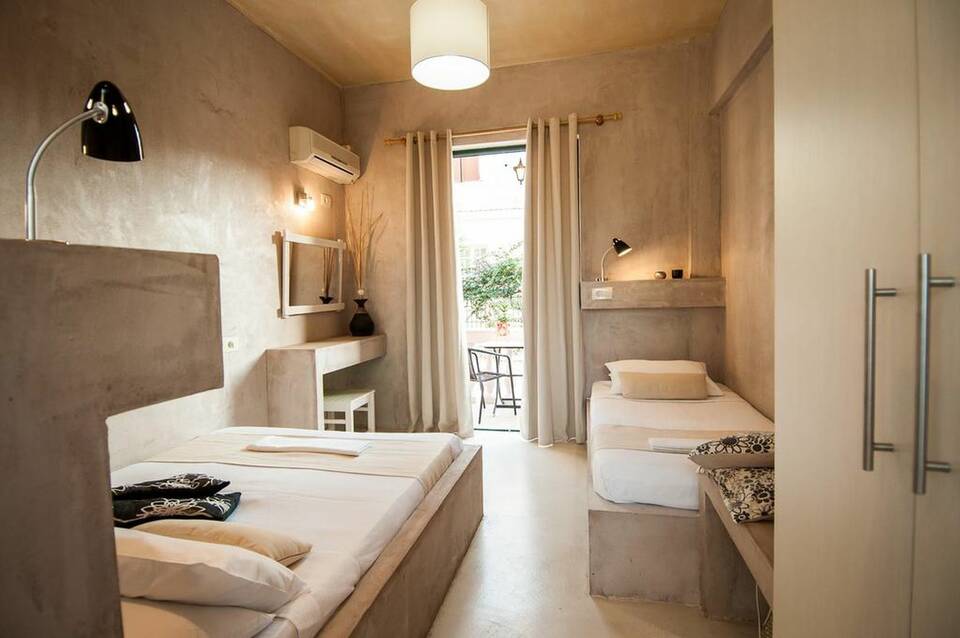Zante Nest Studios & Apartments 4