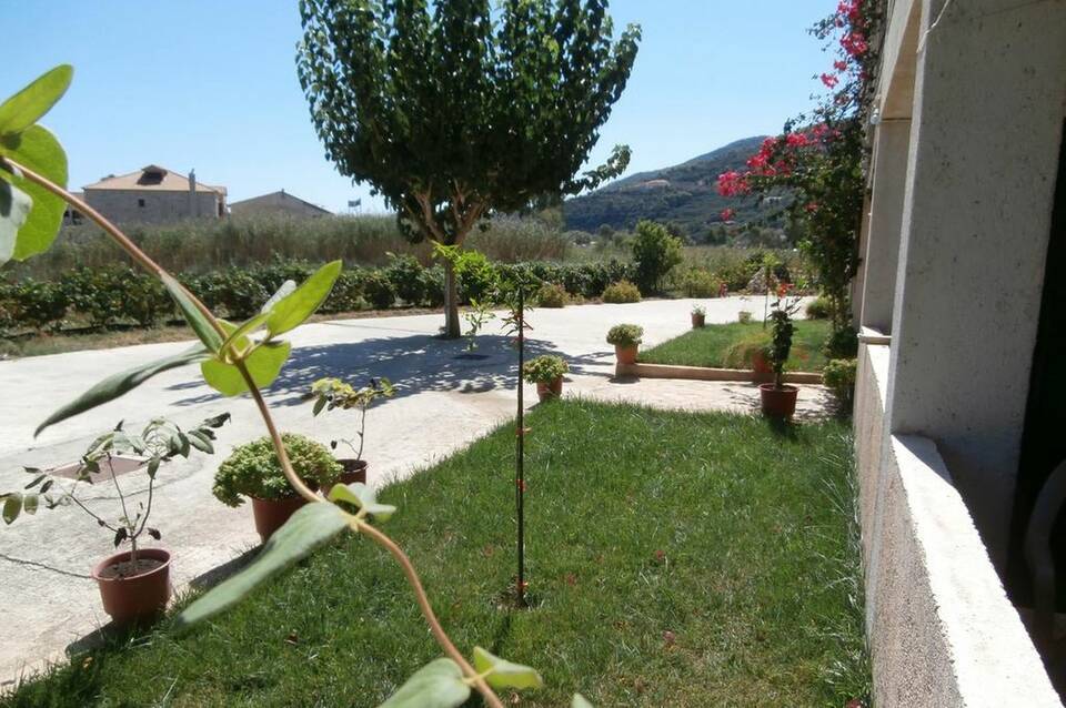 Pansion Porto Tsi Ostrias 2