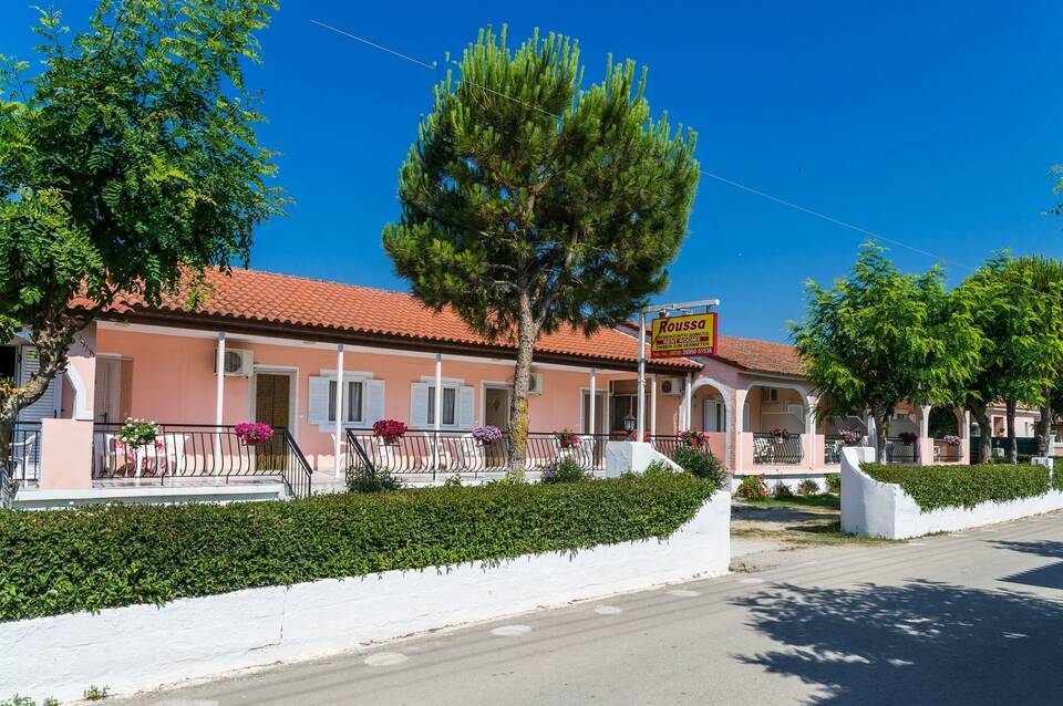 Roussa's Apartments 1