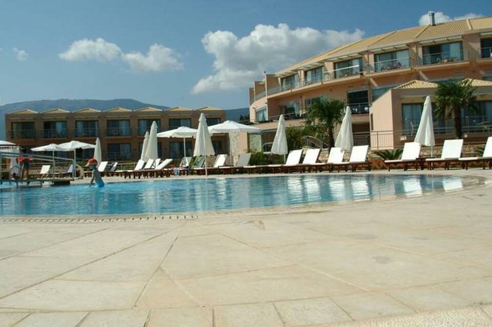 Ionian Emerald 4
