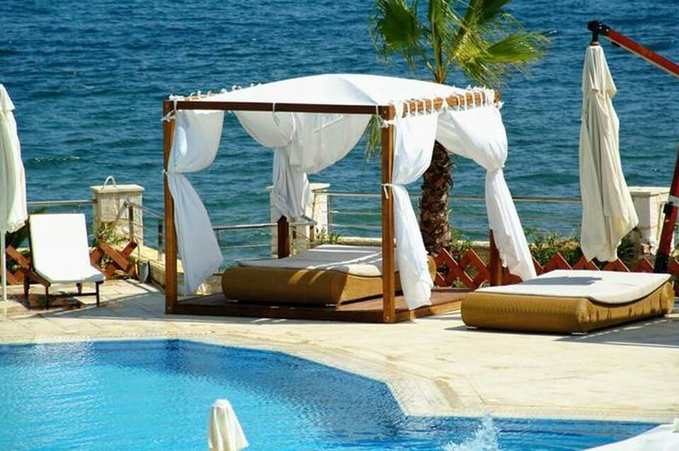 Ionian Emerald 1