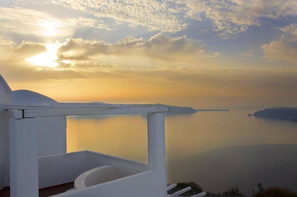 Rocabella Santorini 1