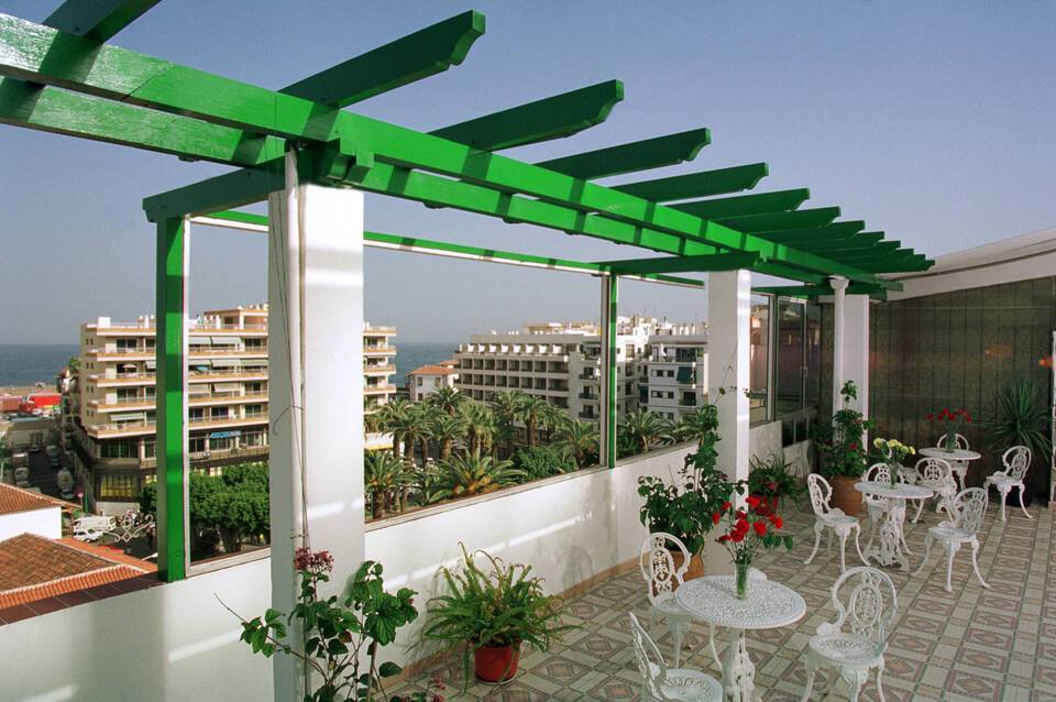 Hotel Tropical 4
