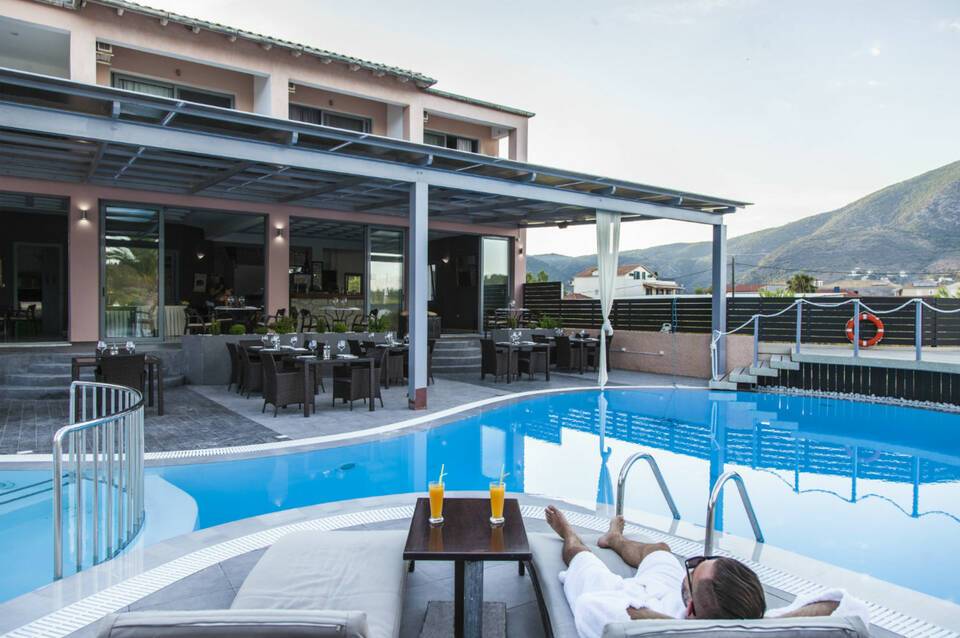Armonia Luxury Hotel 2