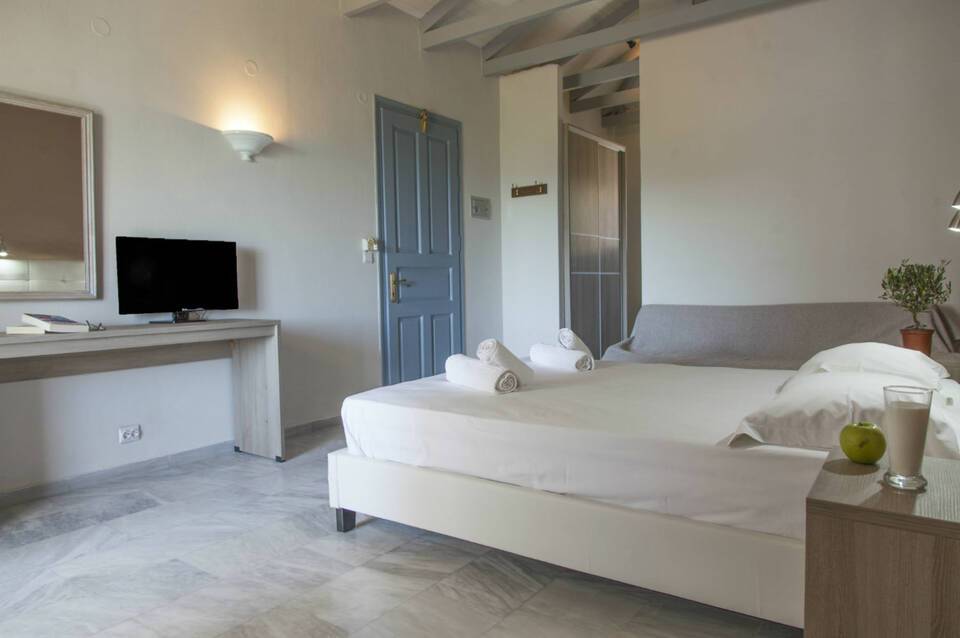 Armonia Luxury Hotel 4