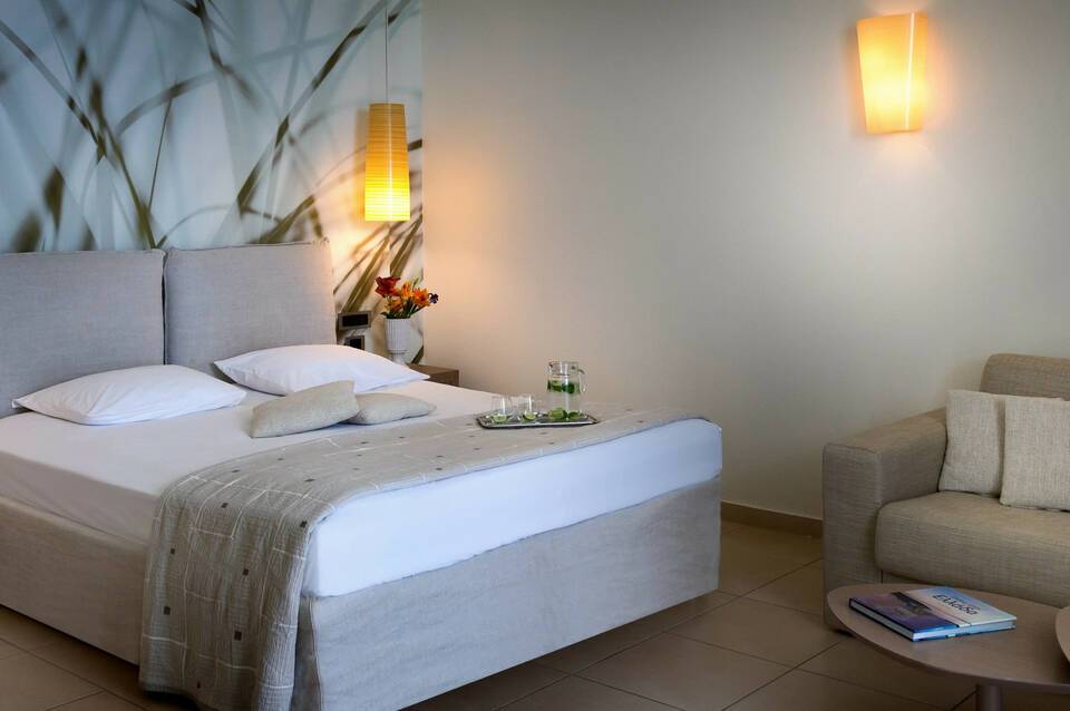 The Ixian Grand & All Suites 5