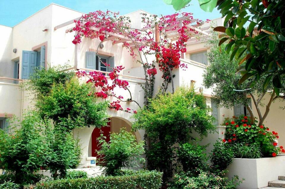 Nissia Kamares Hotel Apartments 1