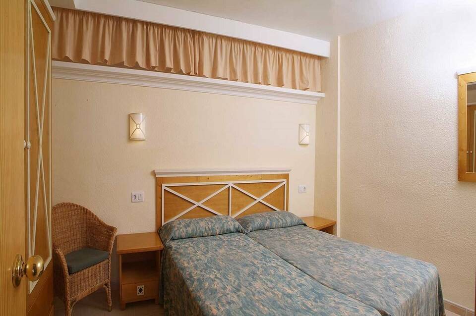 Protur Floriana Resort Aparthotel 2