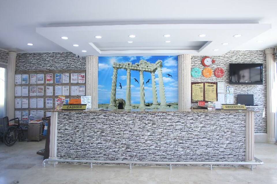 Sayanora Hotel 1