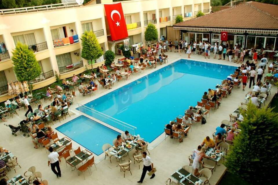 Sayanora Hotel 5