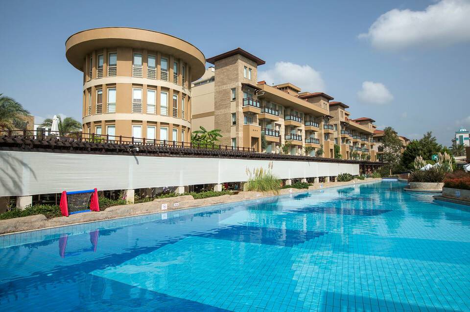 TUI BLUE Xanthe 5