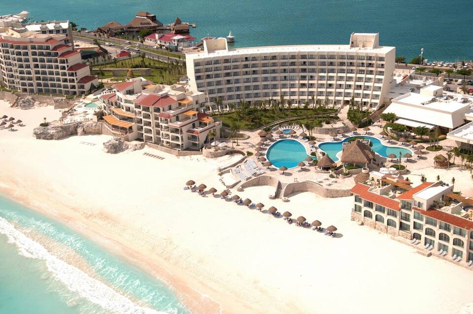 Grand Park Royal Cancún 2