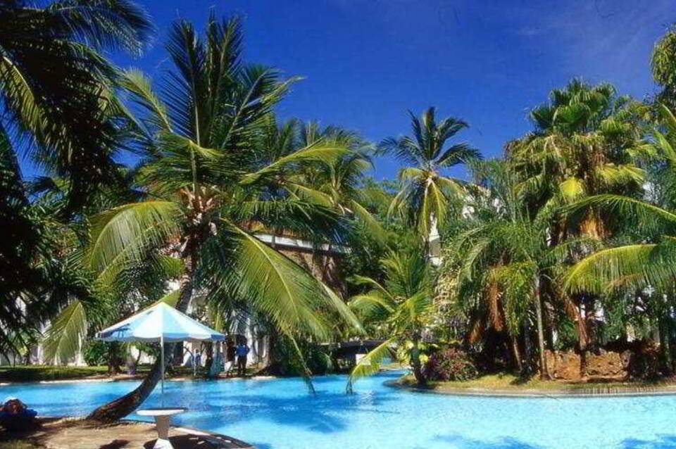 Sarova Whitesands Beach Resort & Spa 5