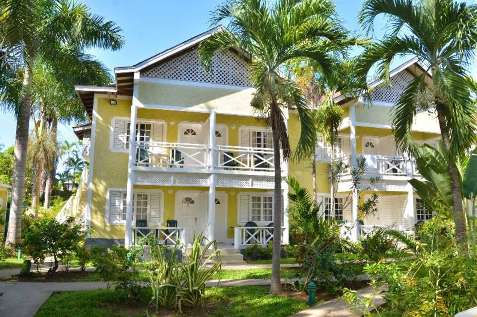 Merril's Beach Resort II 4