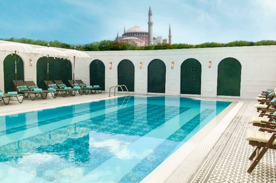 Sura Hagia Sophia Hotel 1