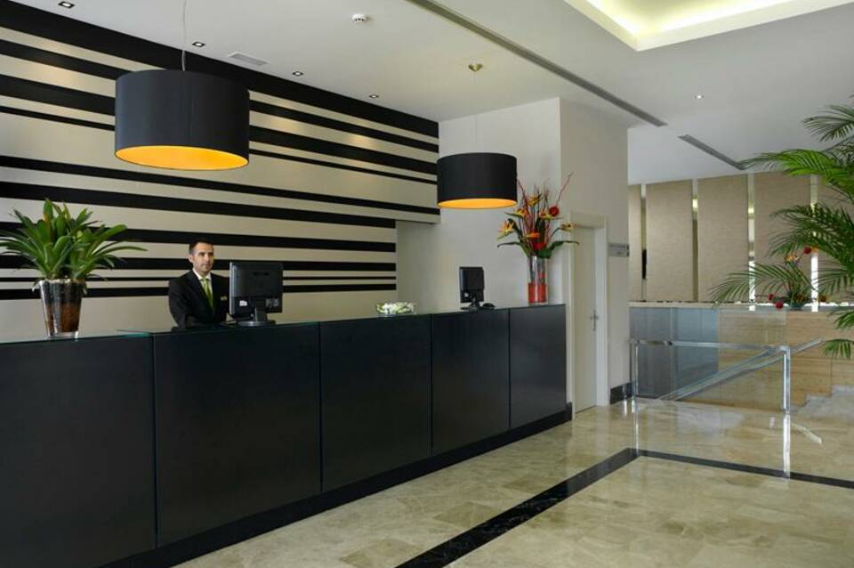 Sercotel Ciutat de Montcada 5