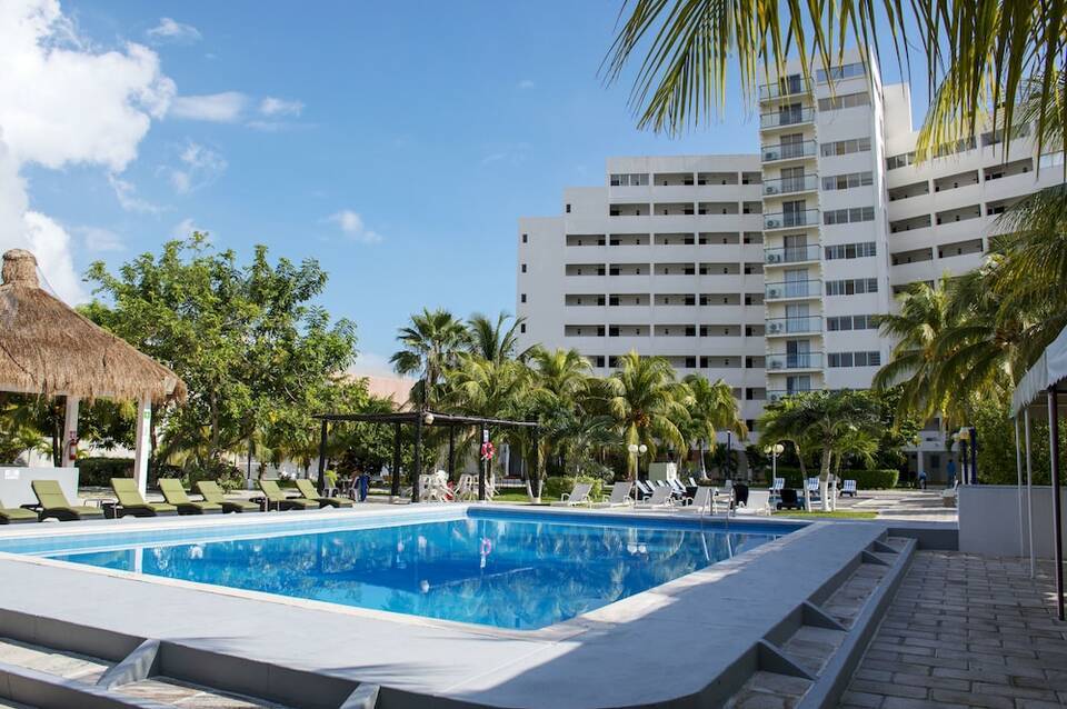 Hotel Calypso Cancun 1