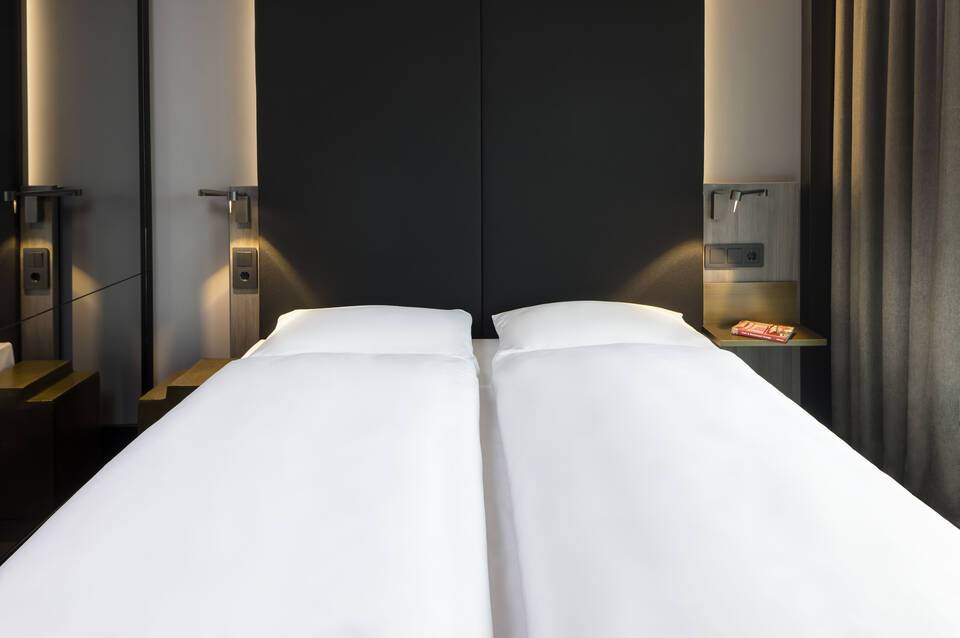 Hotel AMANO East Side 5