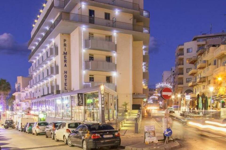 Primera Hotel 5