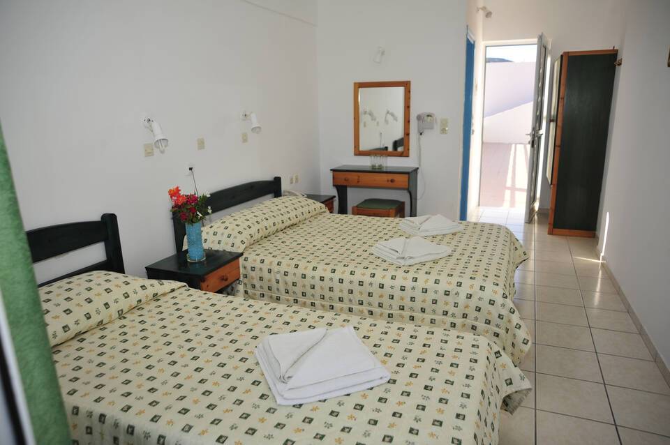 Athinoula Hotel 2