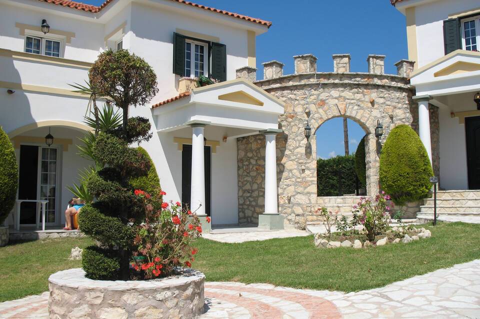 Anagenessis Village Hotel 1