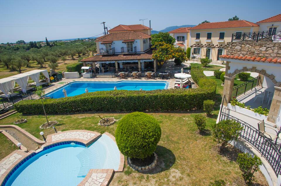 Anagenessis Village Hotel 2
