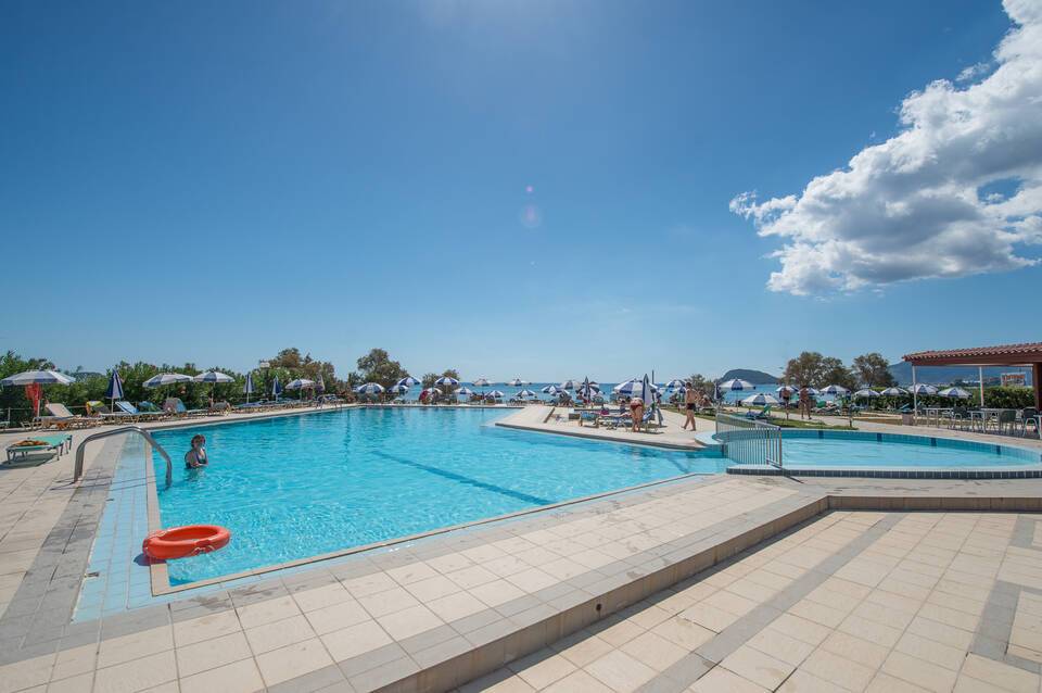 Astir Beach Hotel 3