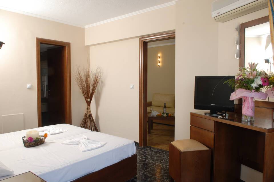 Sacallis Inn Beach Hotel 5