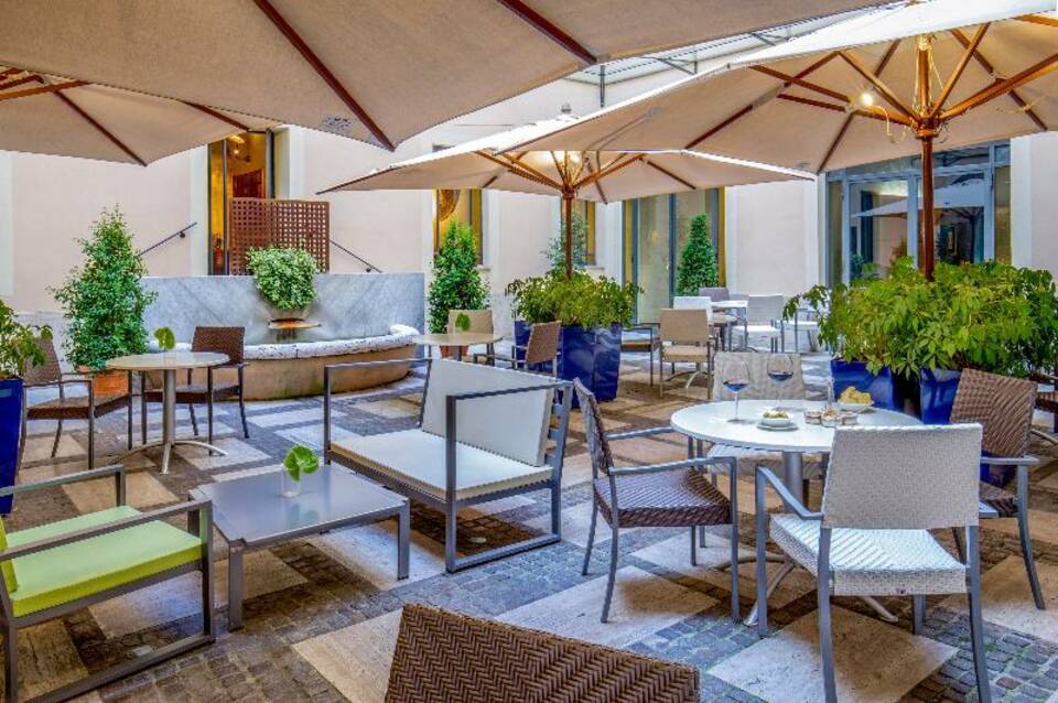 UNA Hotels Empire Roma 2