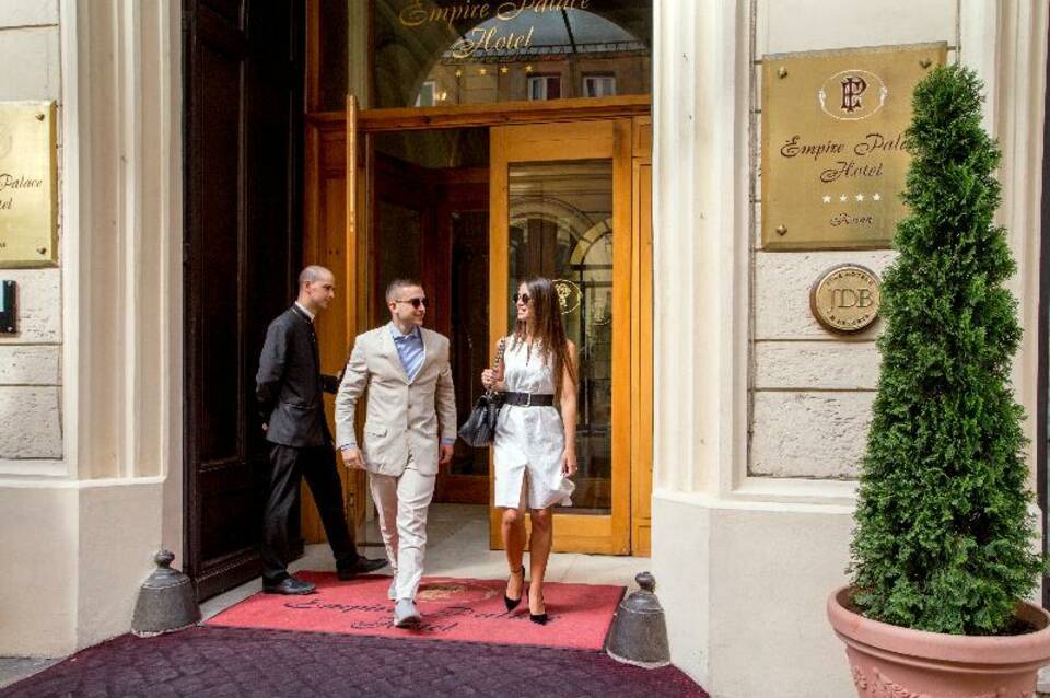 UNA Hotels Empire Roma 5