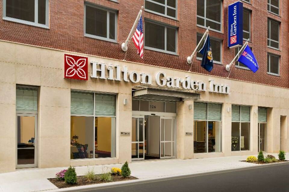Hilton Garden Inn New York Times Square South 2
