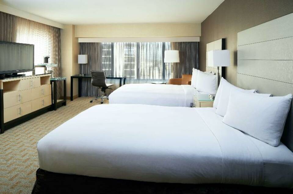 Hilton Los Angeles Airport 4