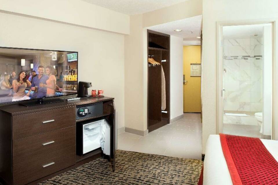 The STRAT Hotel, Casino & Tower 2