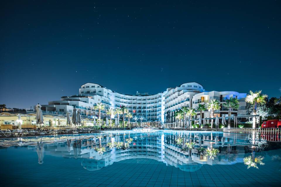 Sealight Resort Hotel 1