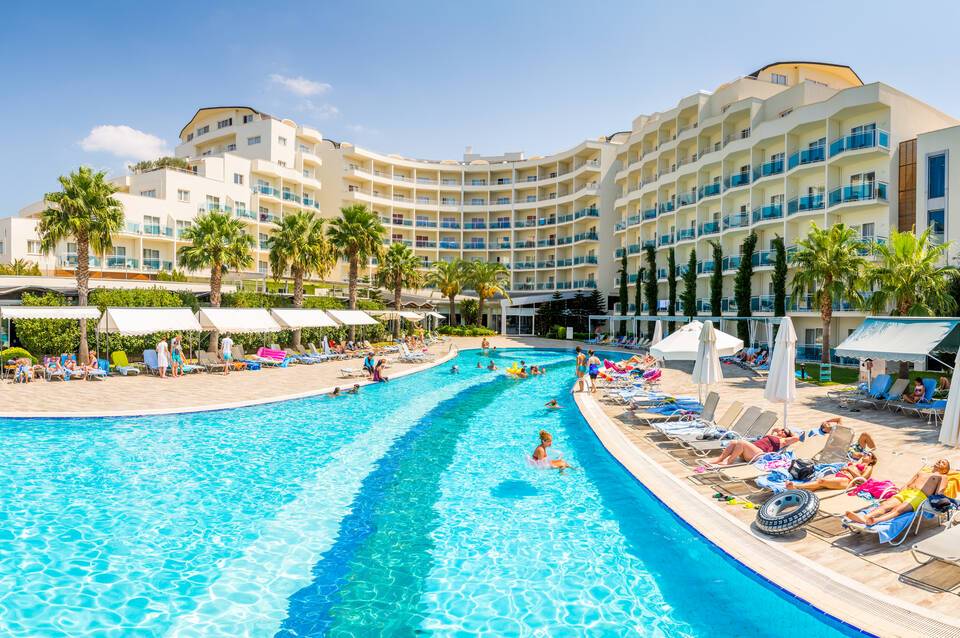Sealight Resort Hotel 5