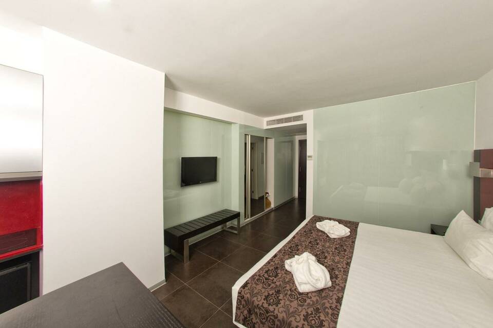 Rr Hotel Da Rocha 3