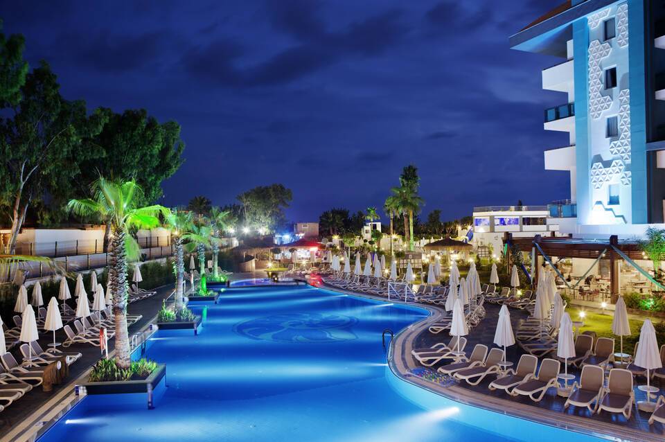 Seashell Resort & Spa 5