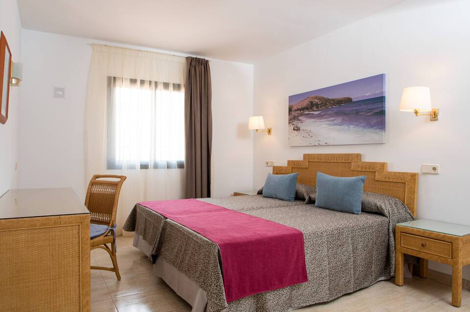 HL Club Playa Blanca Hotel 4