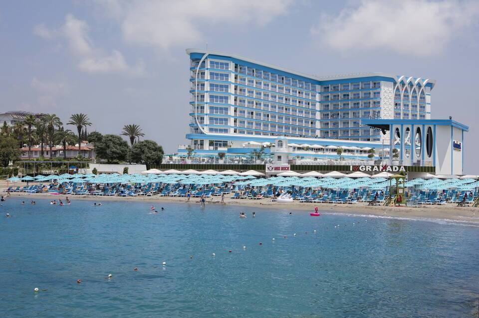 Granada Luxury Beach 3