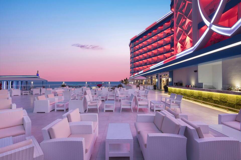 Granada Luxury Beach 5